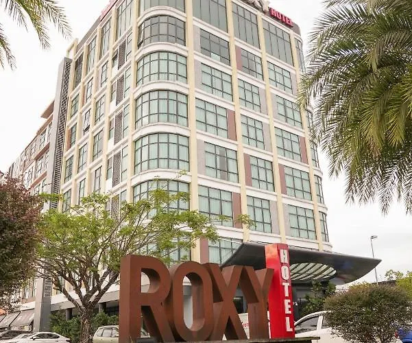 Roxy Hotel & Apartments