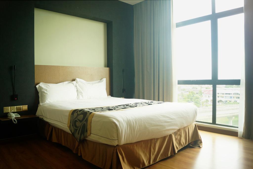 Hotel Roxy & 3*