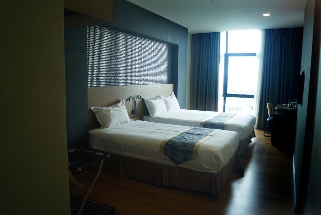Hotel Roxy &