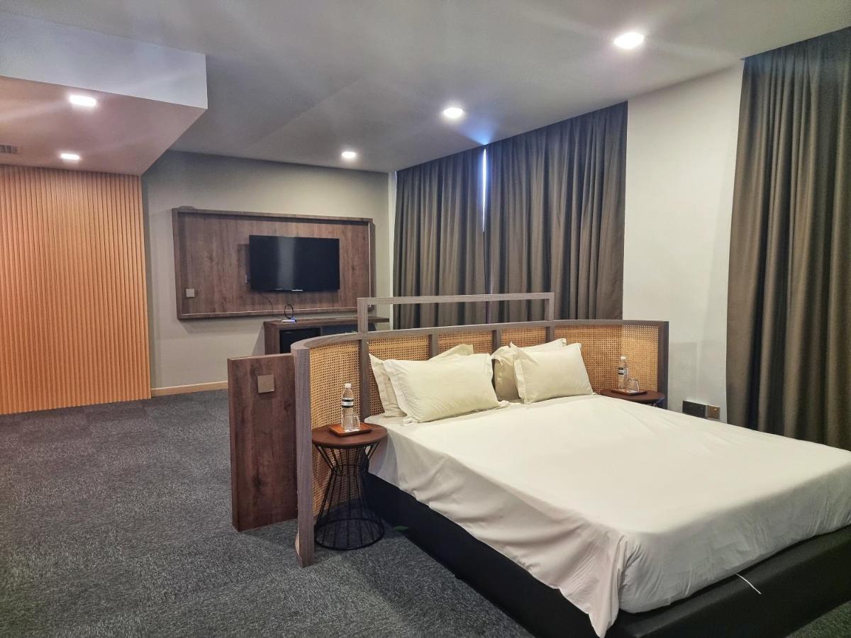 Hotel Roxy &
