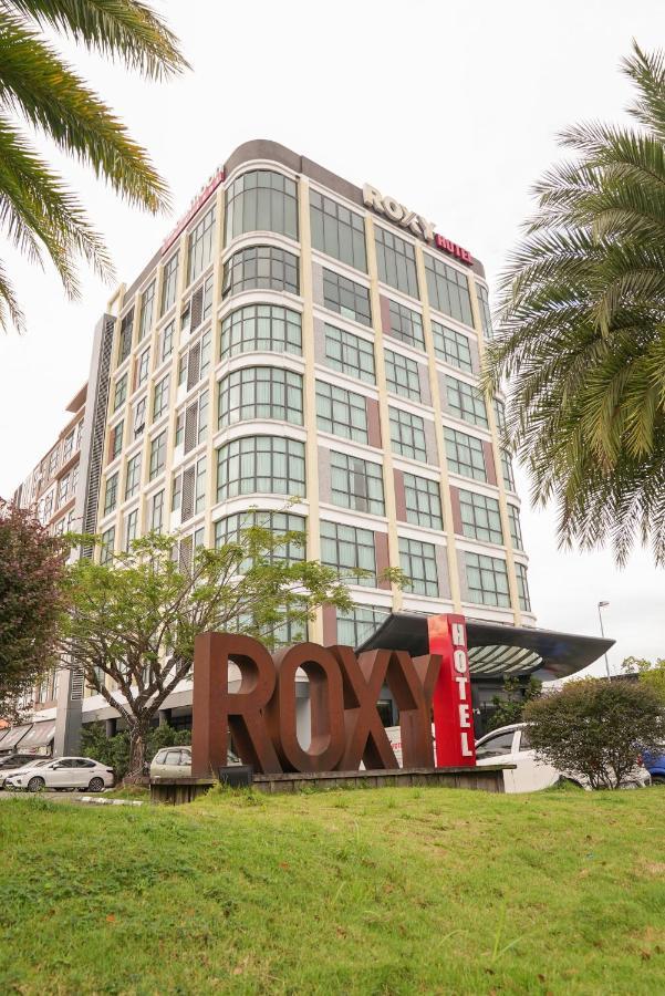 Hotel Roxy & Kuching