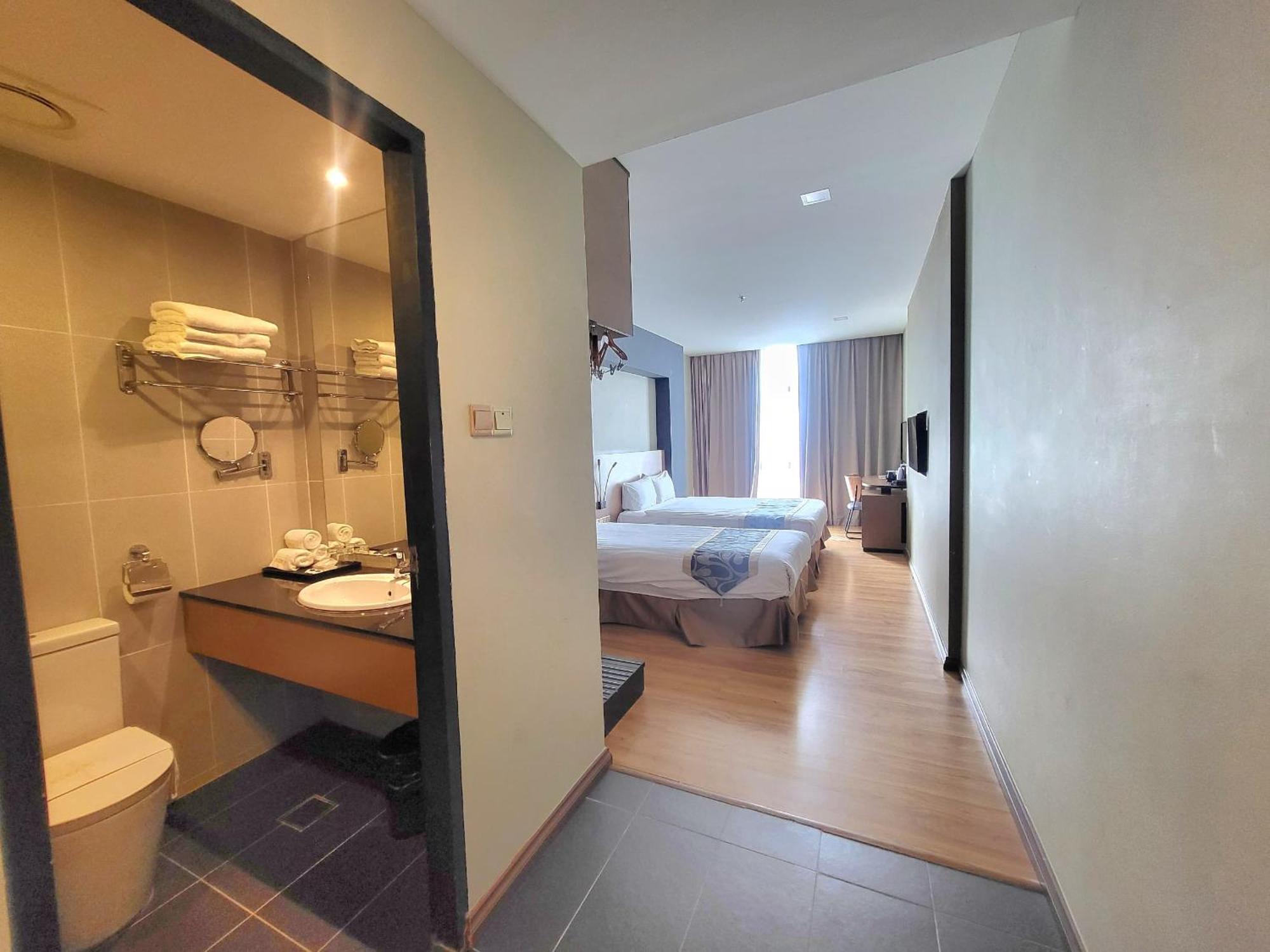 Roxy & Hotel Kuching